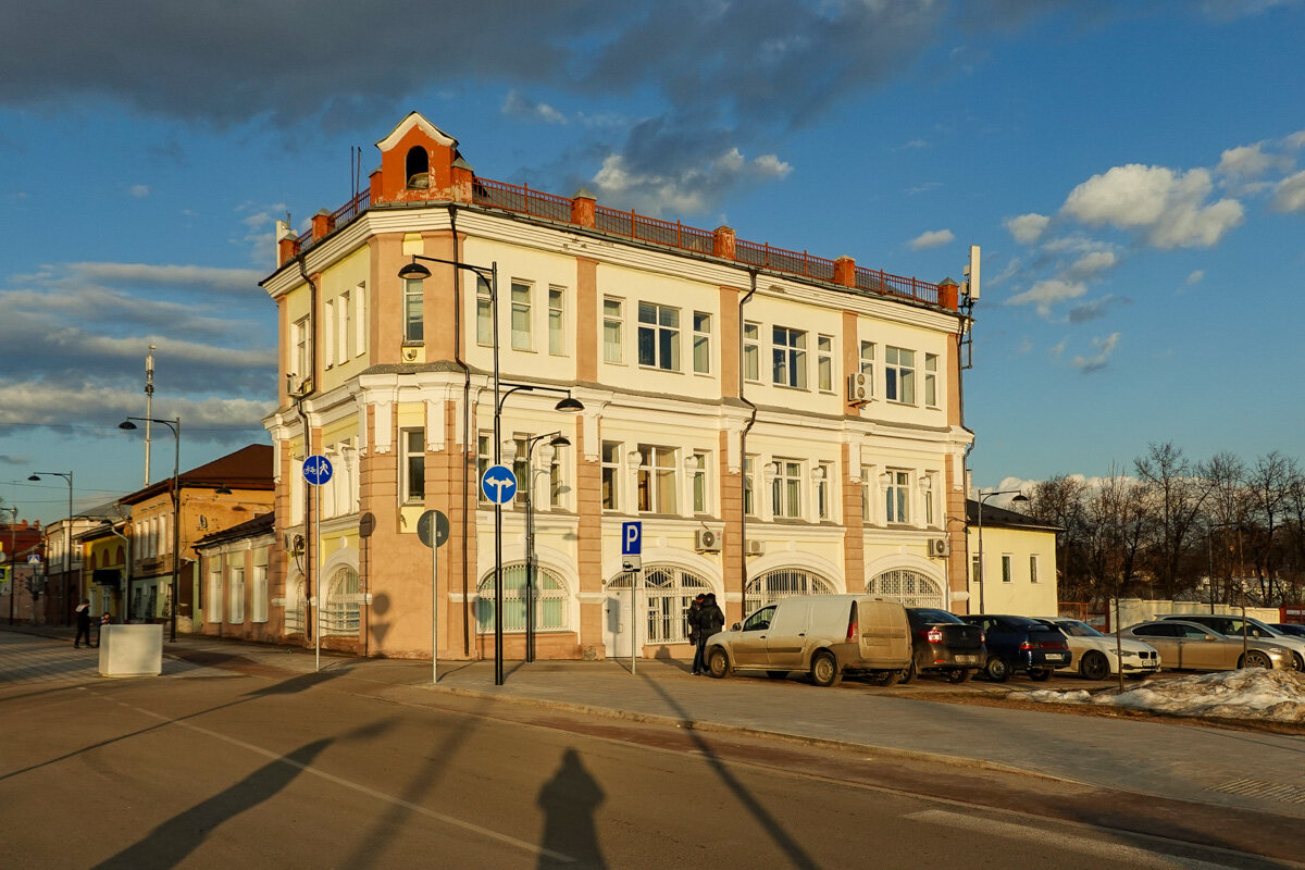 Серпухов дома в черте города. Смитанка Серпухов. Немецкий дом Серпухов. Кавалер Серпухов здание. Советская 79 дом Серпухов.