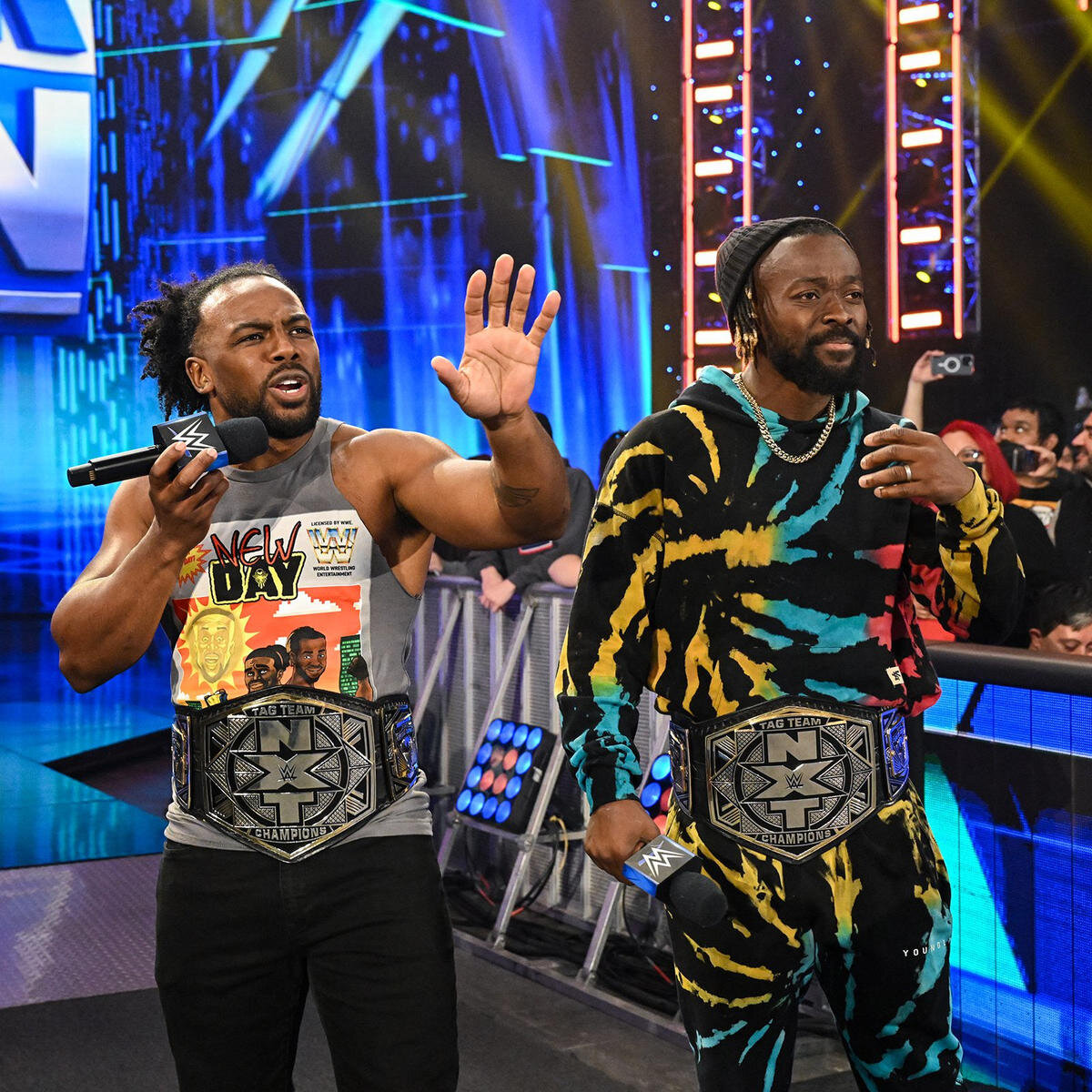 Командные чемпионы NXT "Новый День"