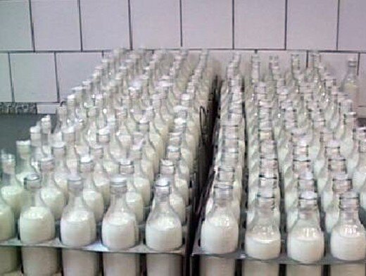 фото честно стырено из сети) примерно так выглядели полными те бутылочки, которые я потом отмывала.