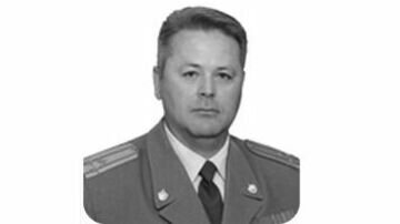     В Татарстане скончался бывший руководитель управления МВД России по Набережным Челнам Файзулла Хусниев. Об этом сообщил источник в правоохранительных органах.