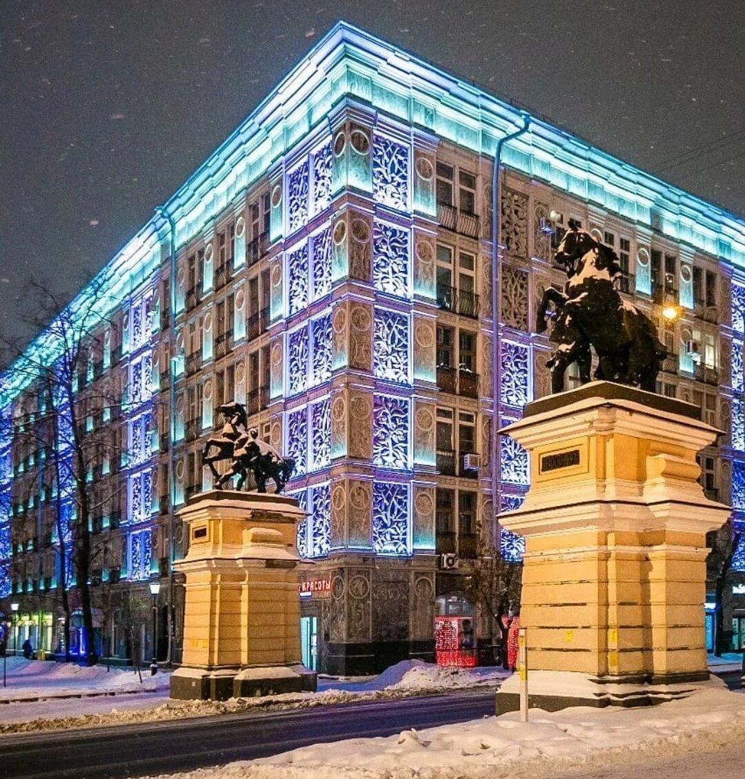 Ажурный дом на Ленинградском проспекте