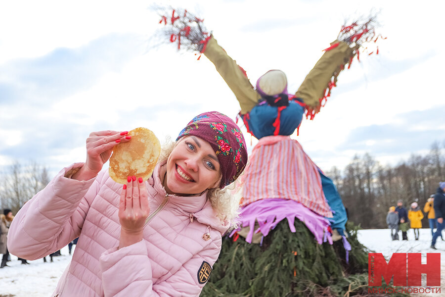 Масленица в минске. Празднуем масленицу. Масленица в белоруссии. Масленица в челябинске 2023. Масленица около дворца спорта.