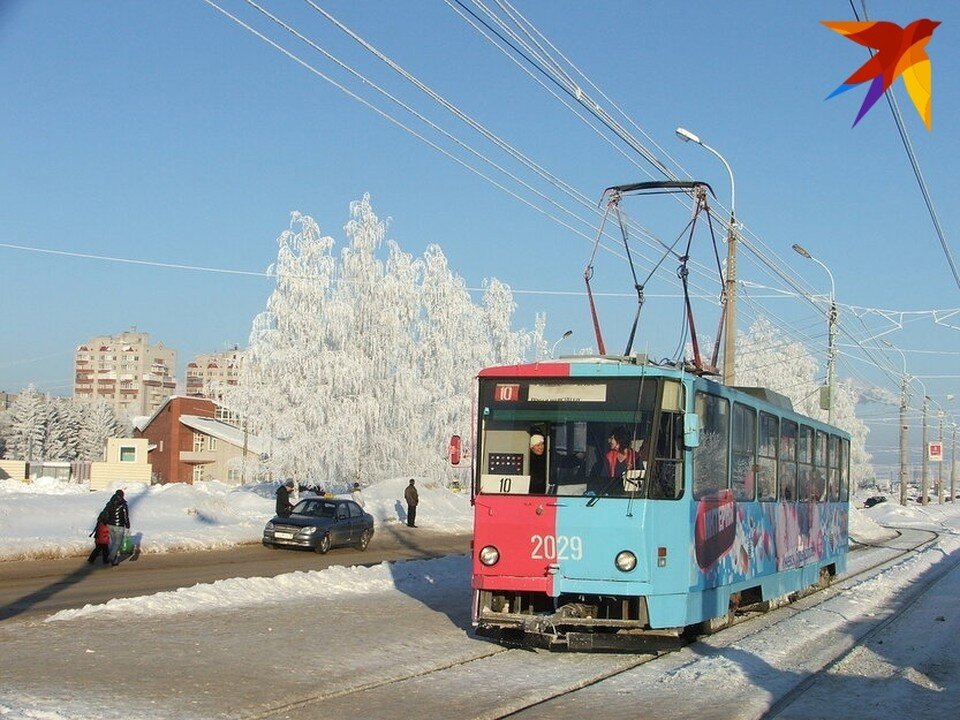     О причине задержки транспорта не сообщается.  Архив КП