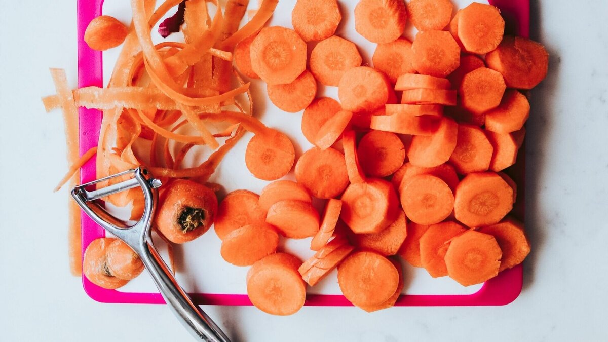     Забежавшее в дом животное стало причиной конфликта между двумя знакомыми из Нанайского района. Обвиняемая решила, что пес принадлежит потерпевшей, началась ссора, которая переросла в драку.