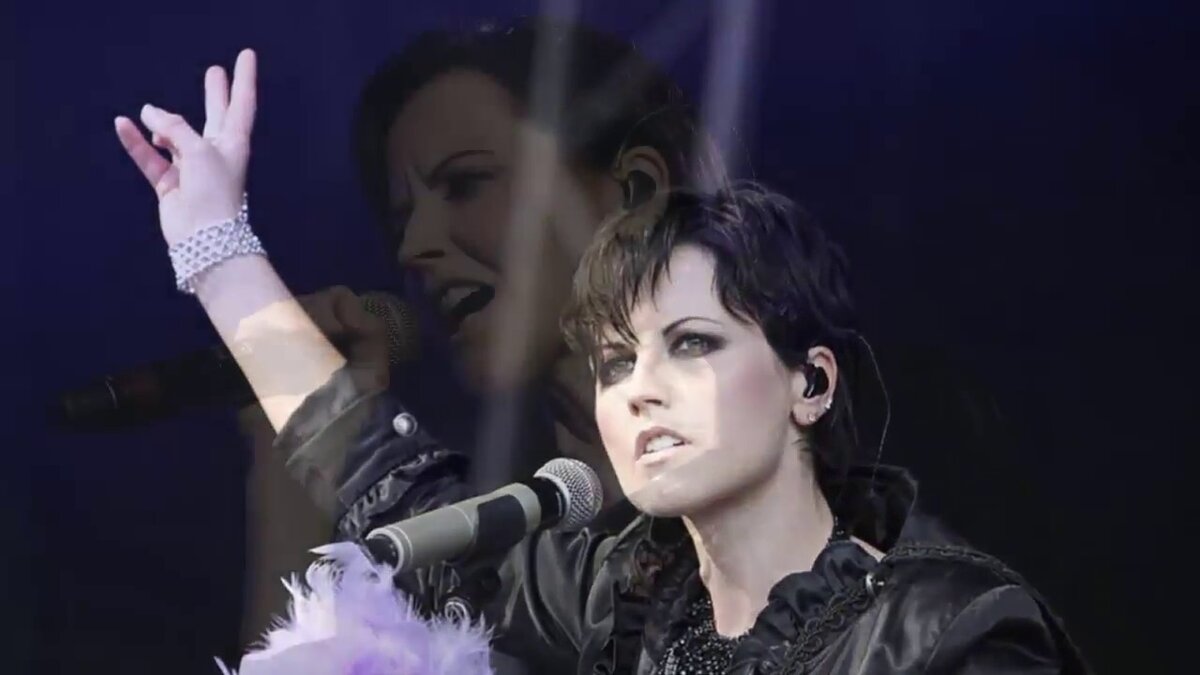 Долорес О'Риордан "The Cranberries" Конечно, она рано ушла.