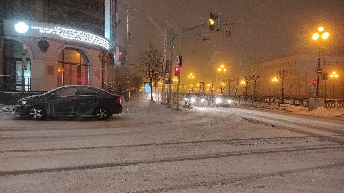     В Татарстане ожидаются осадки в виде снега и дождя, а также сильный ветер. О погоде на воскресный день, 26 февраля, сообщили в гидрометцентре республики.