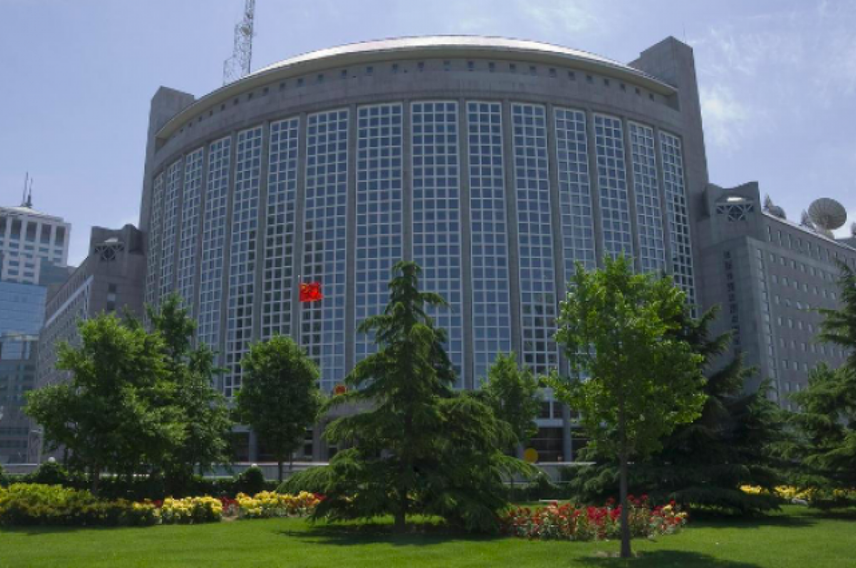    МИД КНР потребовал от США прекратить продажу оружия Тайваню