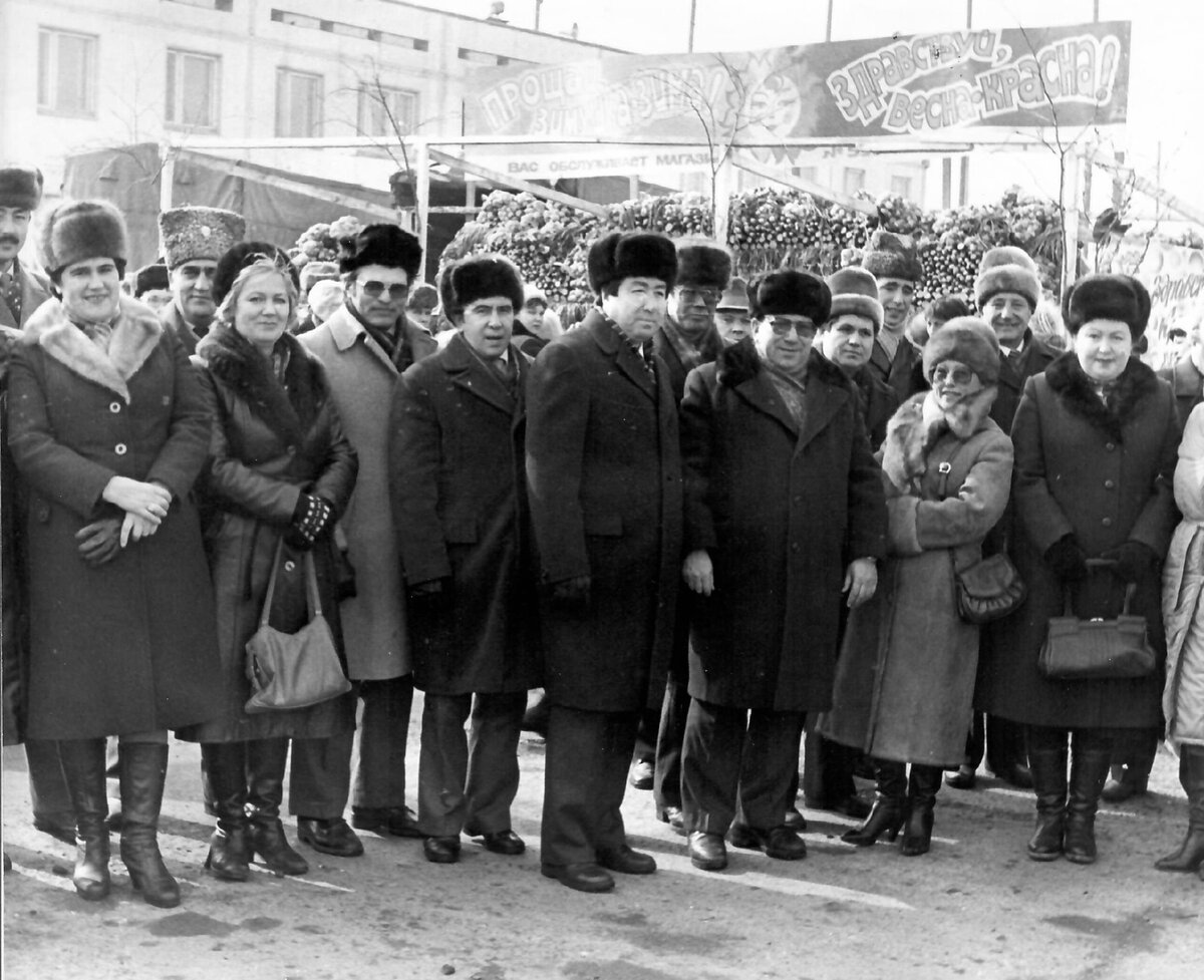 Кто есть кто на фотографиях. Руководители города Набережные Челны/Брежнева.  | Музей КАМАЗа | Дзен