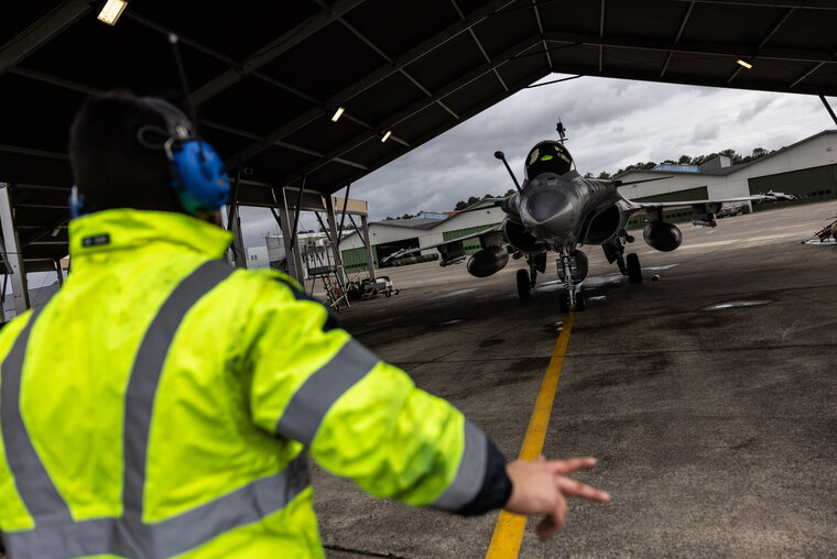    Власти Финляндии не знали, что премьер-министр страны пообещала истребители Украине