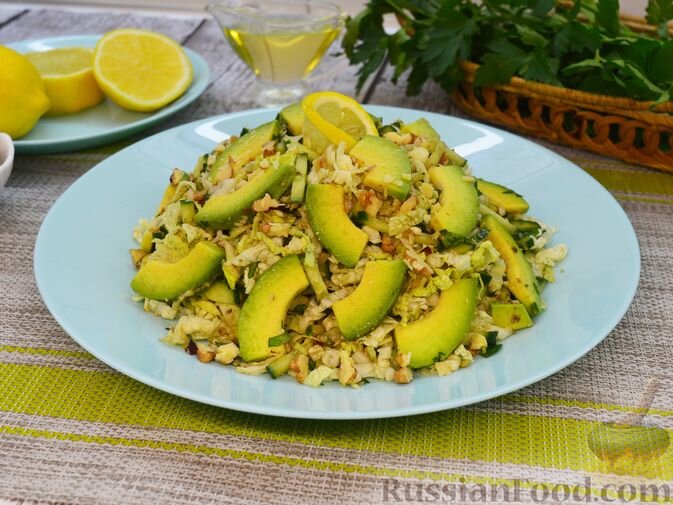 Острый салат из болгарского перца с морковью и кунжутом