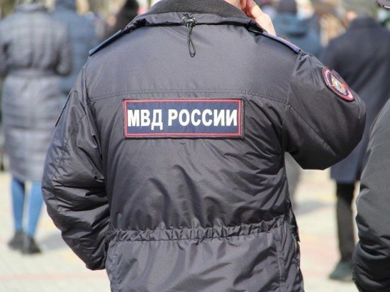 НЕ СМОГЛИ ДОГОВОРИТЬСЯ: ВО ВЛАДИВОСТОКЕ ВОЗБУЖДЕНО УГОЛОВНОЕ ДЕЛО ИЗ-ЗА ССОРЫ СОСЕДЕЙ ФОТО: АНАСТАСИЯ ДУДАЛОВА