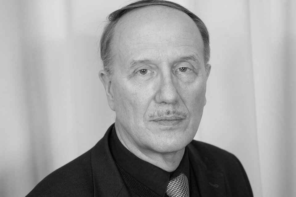     Умер преподаватель Рязанского музыкального колледжа имени Пироговых Виктор Платонов.