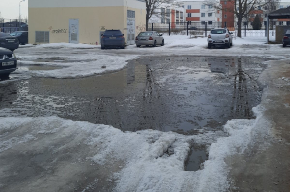    В Твери между домами образовалась огромная лужа