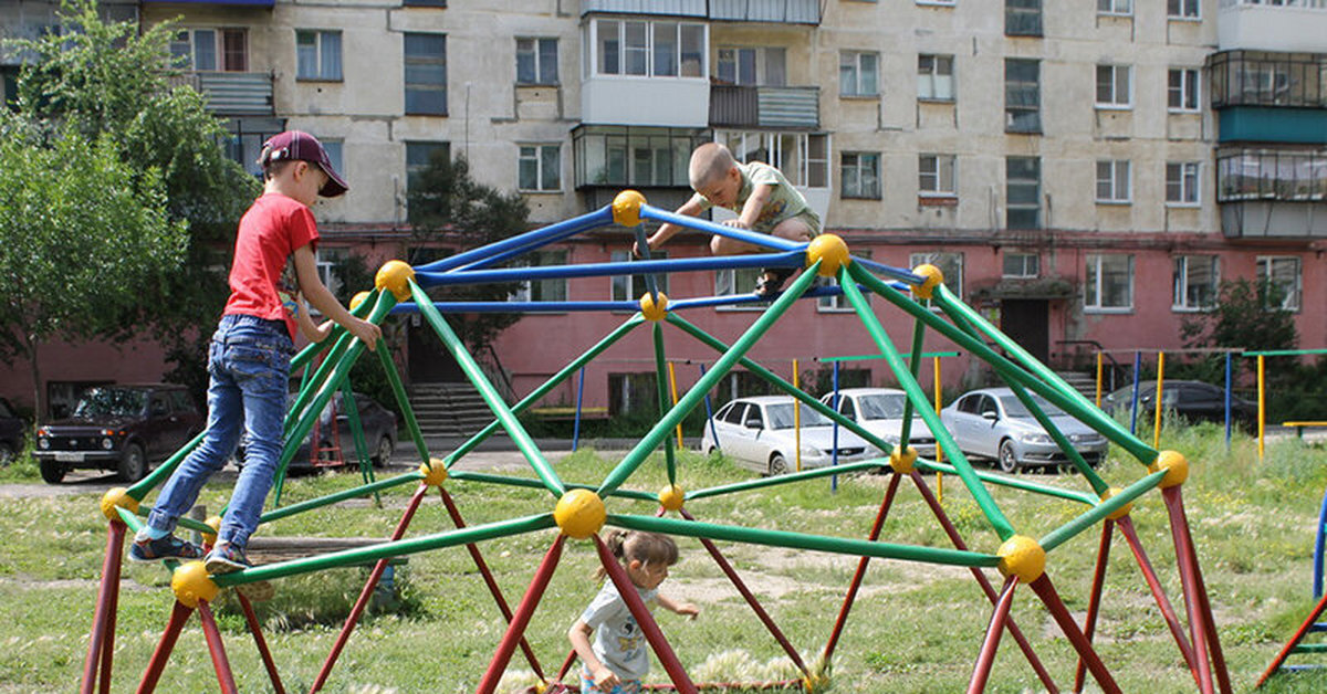 Детские площадки советского времени: лаконично и порой опасно | Рожденная в  1970-е | Дзен