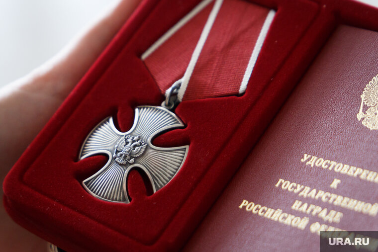    В копилке Александра Чудинова это не первый орден Мужества