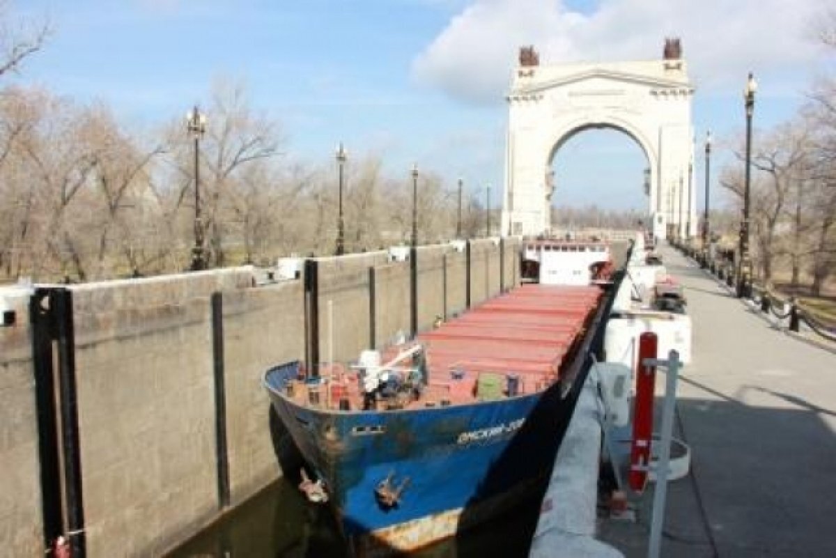    В Волгоградской области на пять дней раньше срока открылась 72-я навигация