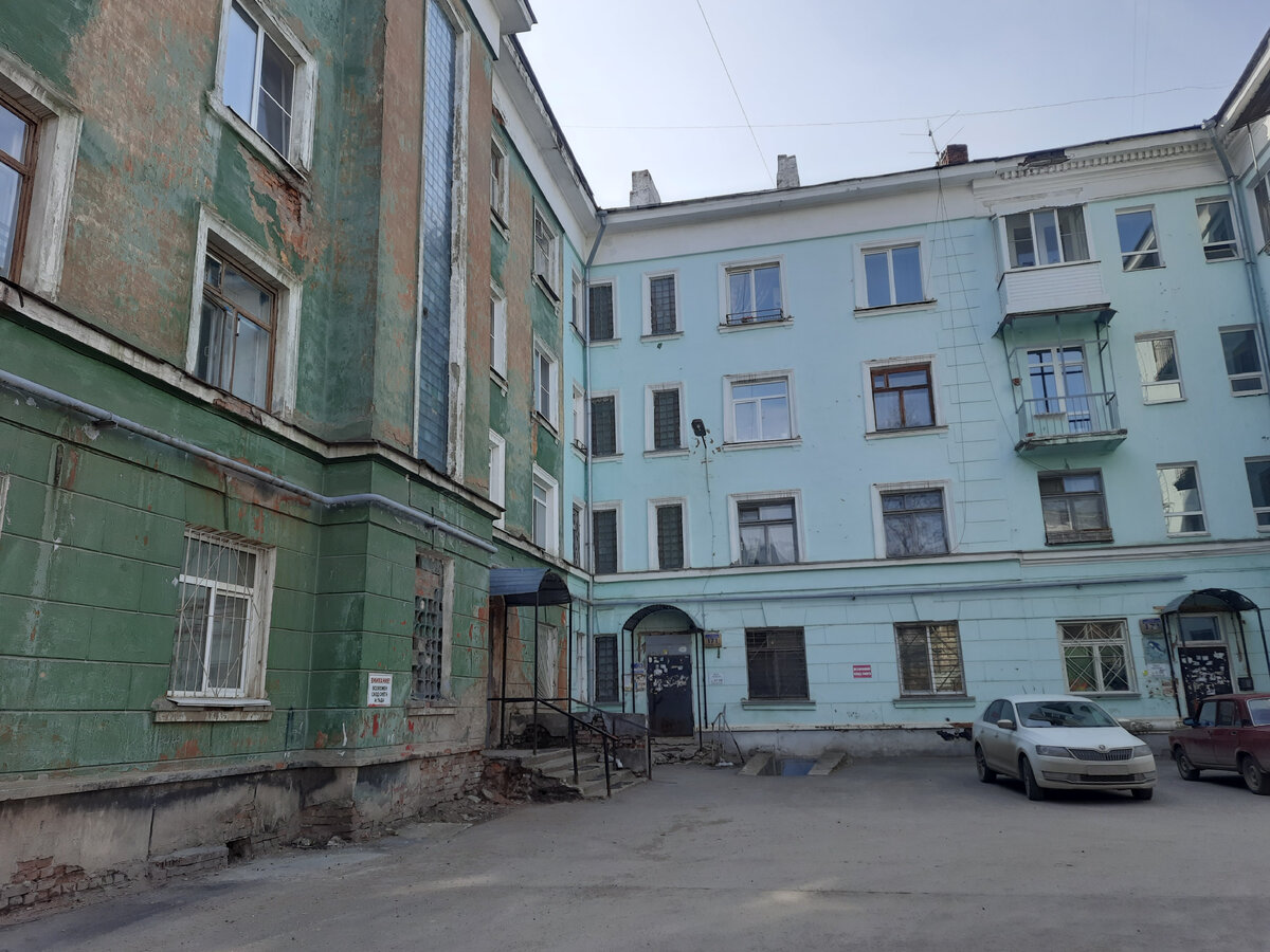 Сходили с внучкой в гости к Коляну из \"Реальных пацанов\". Дом грузчика ...