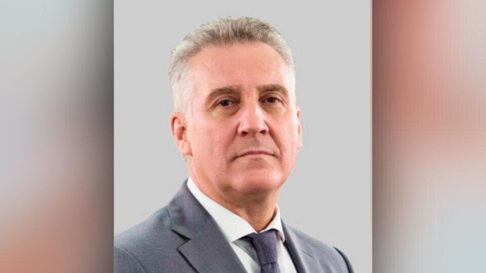 Кто еиу  доверил наши деньги???