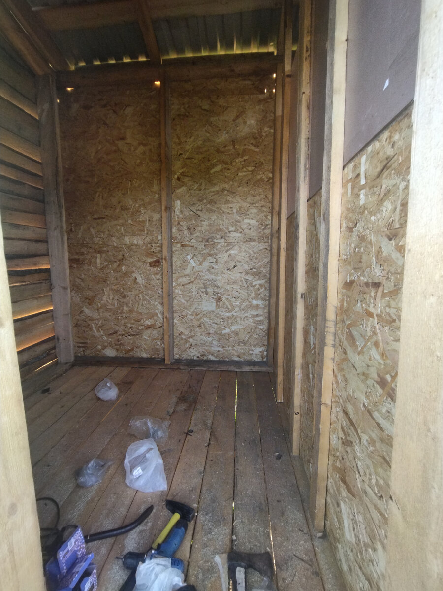 Вид сарая изнутри.