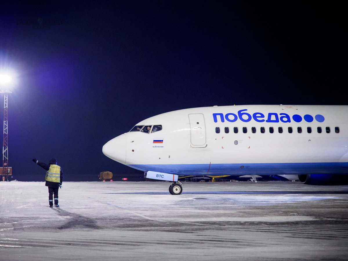 Победа авиакомпания лоукостер. Лоукостер победа самолеты. Боинг 737 победа фото. Компания победа.