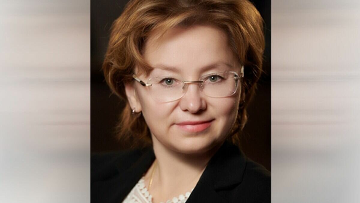     Бывшую чиновницу заподозрили в коррупции.