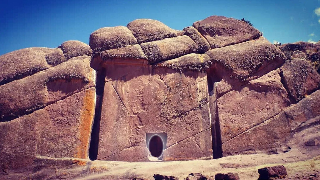 Оригинал фото: ancients-bg.com, Портал дорисован мной. 