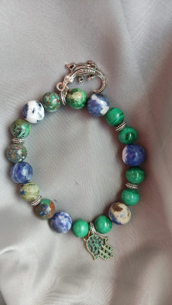 содалит, малахит, унакит