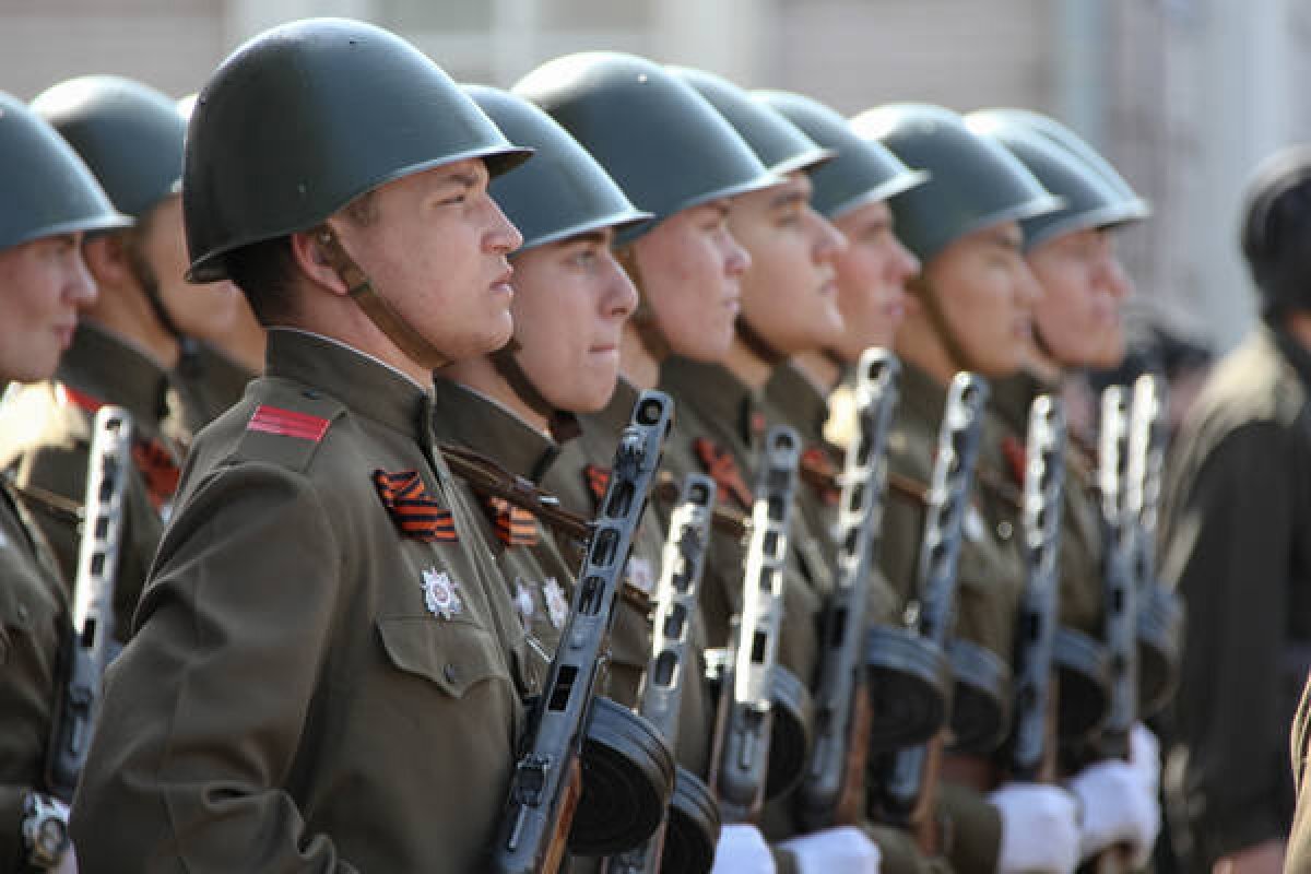    Где увидеть парад, фильм «Офицеры», салют - программа 9 мая в Казани