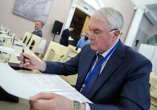 А. Картаполов, фото: пресс-служба Государственной думы РФ