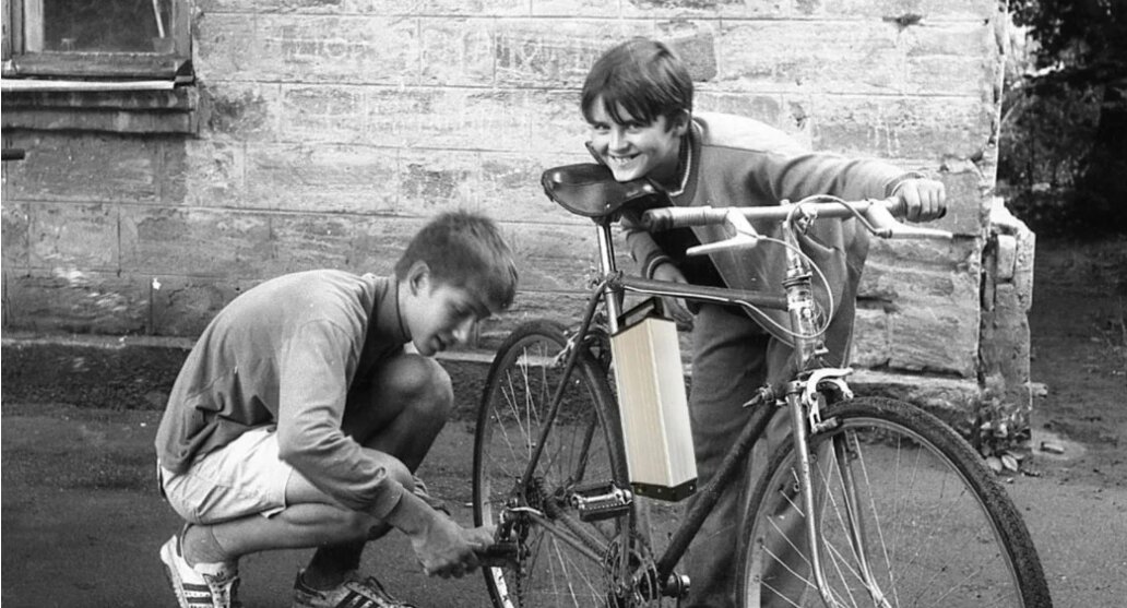 Изображение со страницы https://avtotema.mediasalt.ru/kak_sovetskie_malchishki_ukrashali_svoi_velosipedy