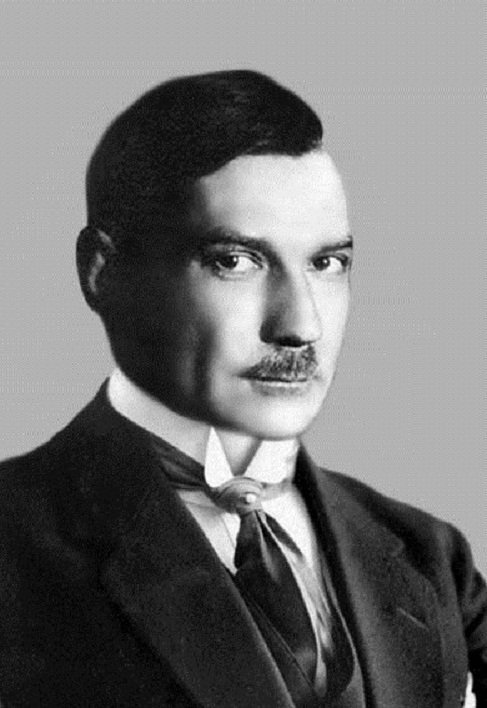 Евгений Иванович Замятин (1884-1937) - русский и советский писатель, основоположник жанра антиутопия