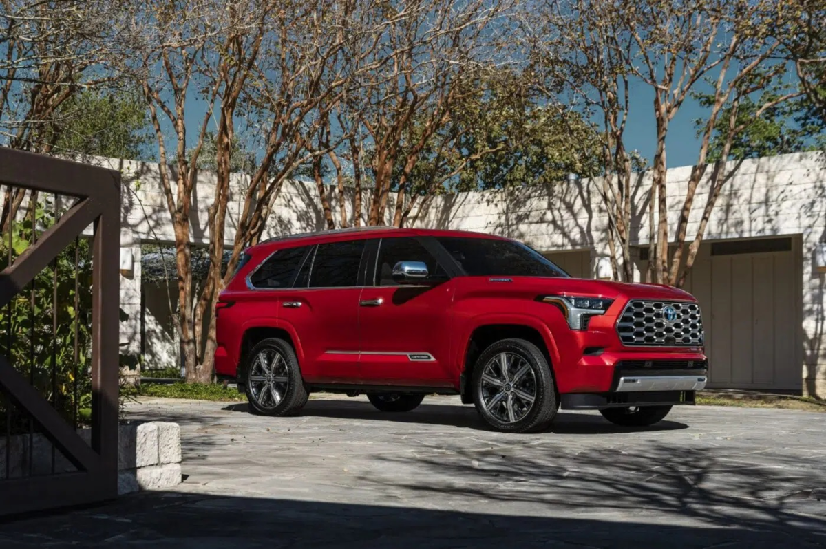 Toyota Sequoia Capstone 2023 года. Здесь и далее в статье использованы фото Toyota Motor Sales, США, Inc.