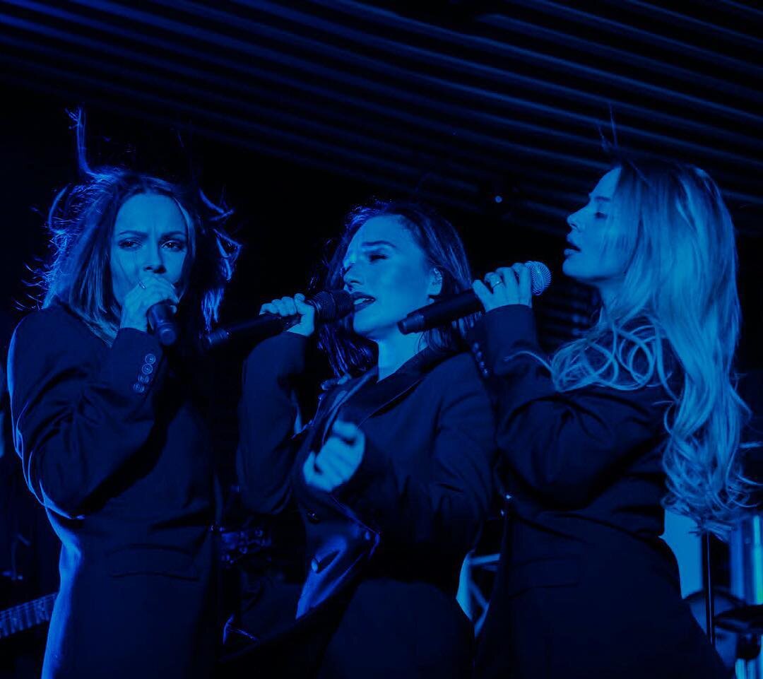 Группа SEREBRO