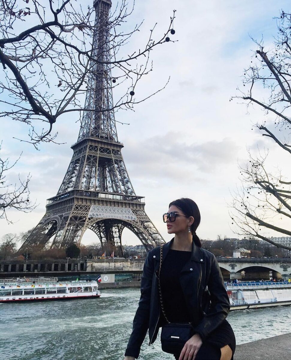 Столица мировой моды красива в любое время года. Особая атмосфера, особый шарм. Как у моделей из России.