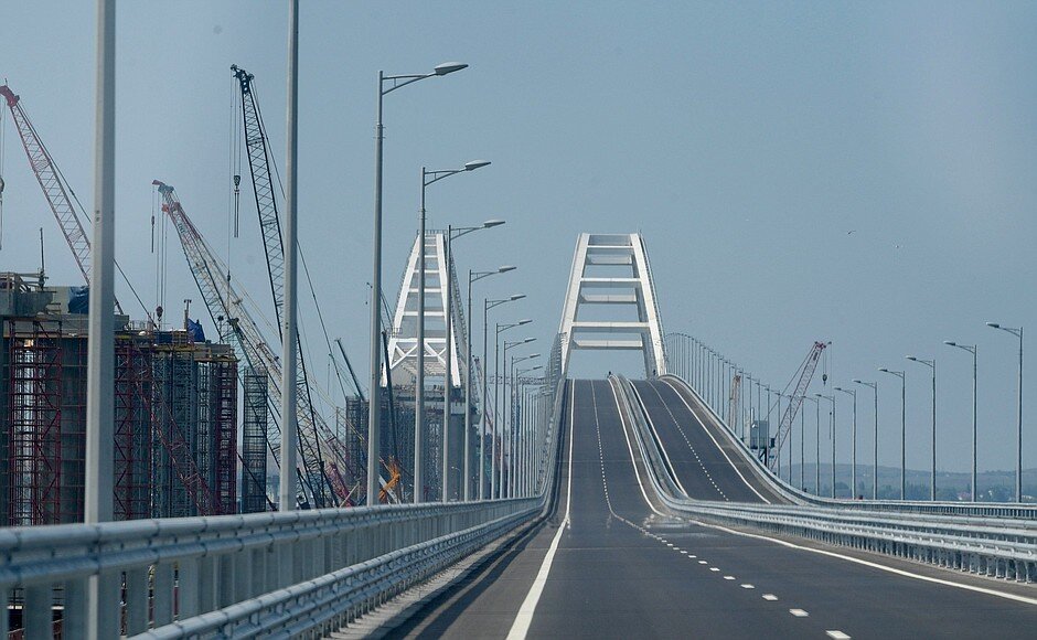 Крымский мост за день до открытия
