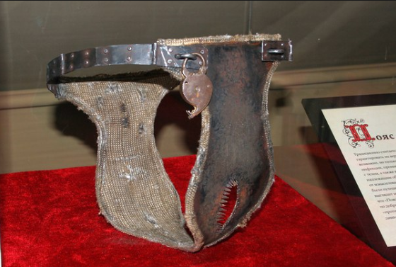 Средневековый пояс целомудрия