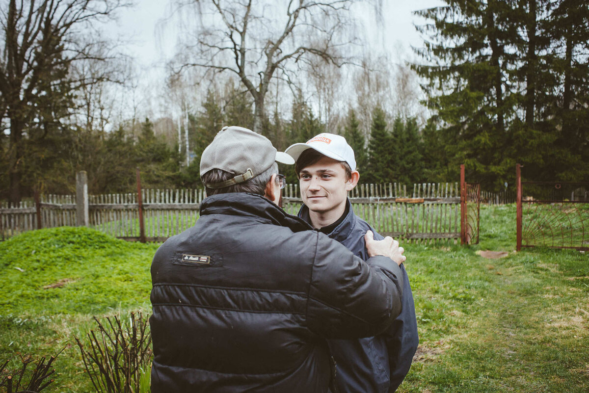 Отца Валик видел хоть изредка, а мать за последние 15 лет — ни разу.Александр Васюкович, Имена