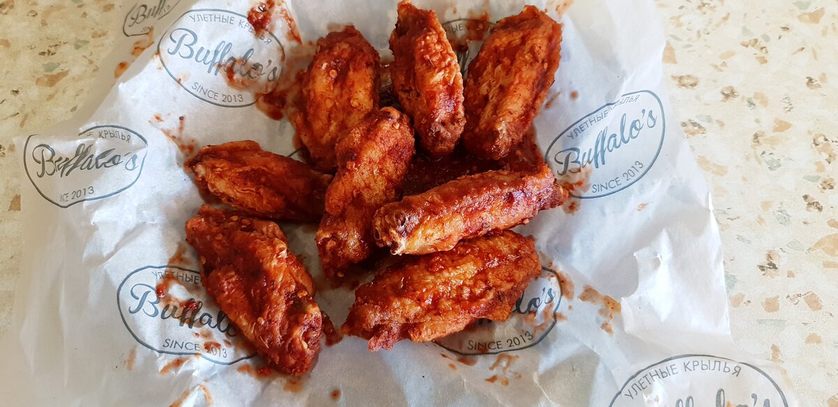 Крылья Buffalo's, соус Чак