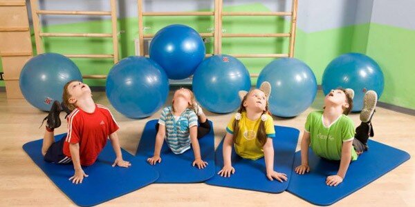  Возраст между шестью и десятью годами благоприятен для занятия гимнастикой. 