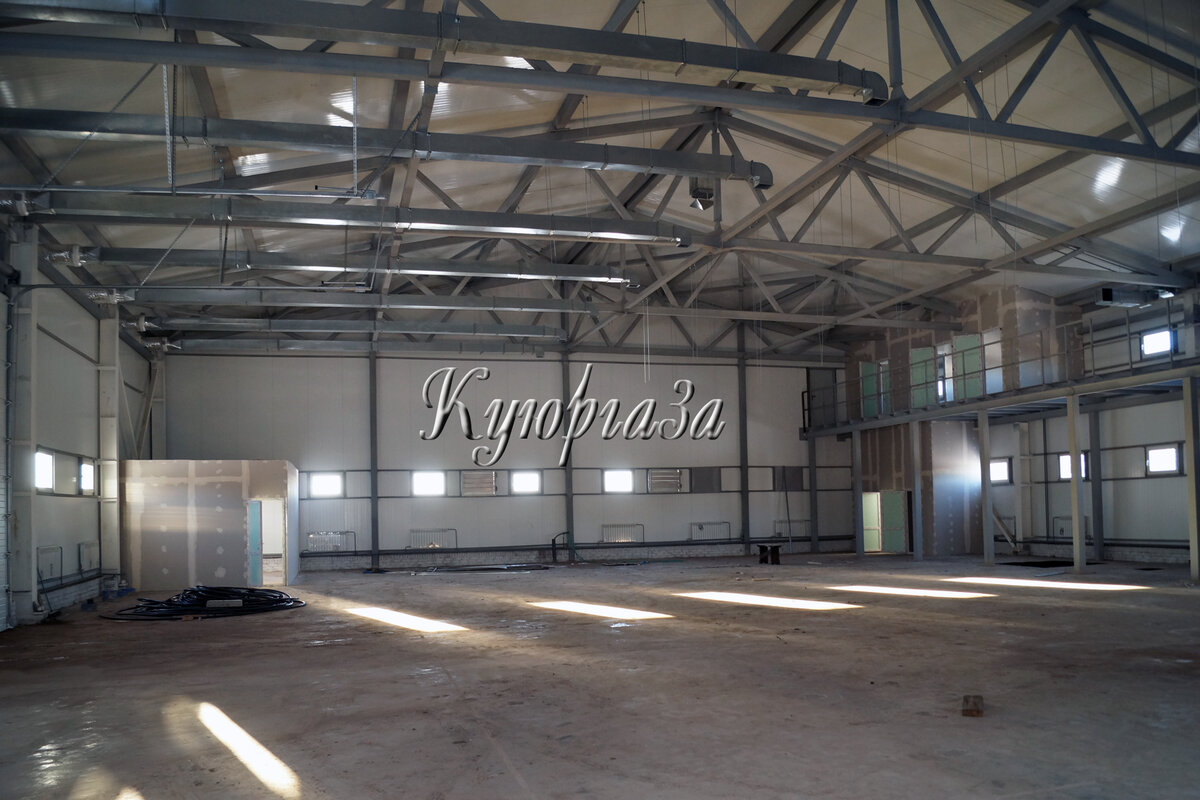 На сеимке: Пустовать помещения очистных сооружений будут недолго: с 10 декабря сюда уже начнут завозить оборудование.                     Фото Игоря Хлопотова