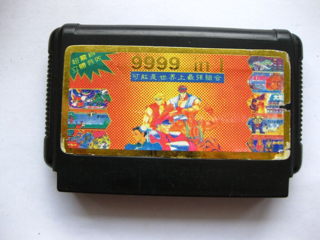 Картинки вообще не имеют отношения к набору игр, они тут просто для привлечения внимания.