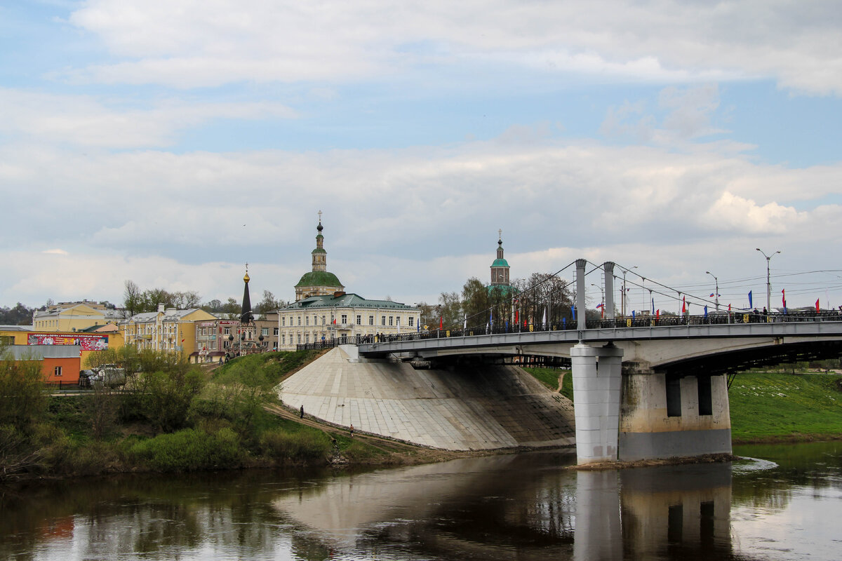 Смоленский мост. Успенский мост Смоленск фото. Успенский мост на Москве. Уборы — Успенское мост.