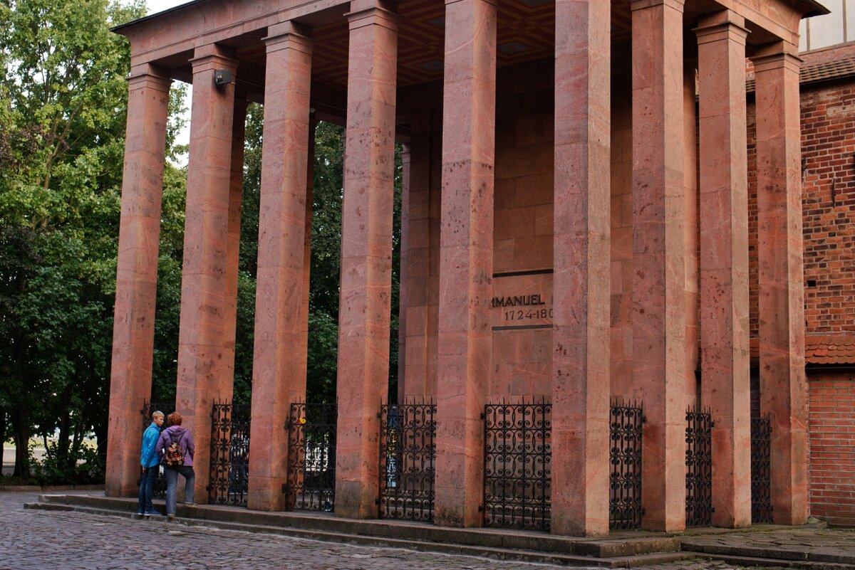 Усыпальница философа, что писал «непонятные» книги