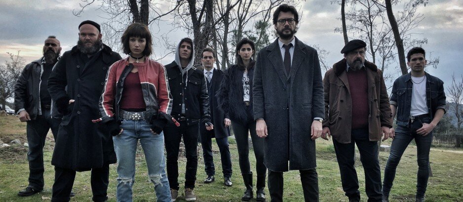 Кадр из сериала "Бумажный дом"