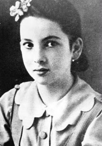 Юная Джина. Фото: pinterest.com