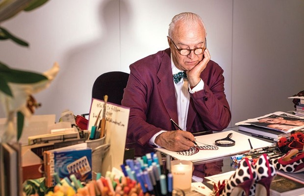  Маноло Бланик за работой