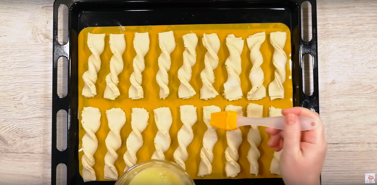 Нежные, ароматные творожно-сырные палочки за 20 минут понравятся абсолютно всем!