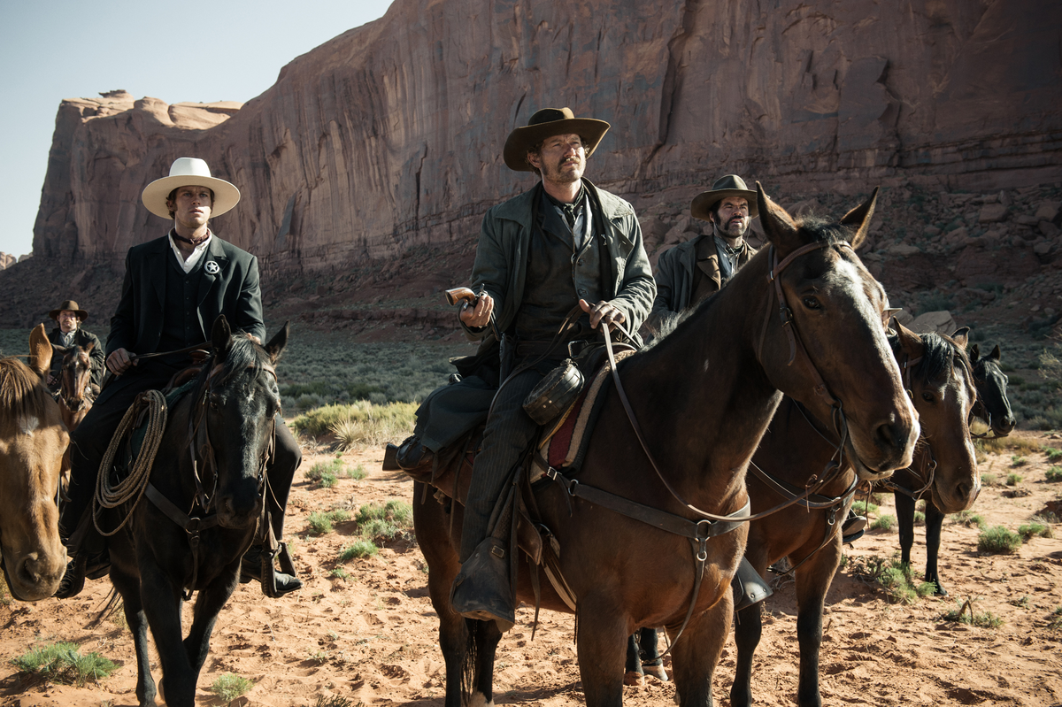 Western example. Одинокий рейнджер фильм 2013. АРМИ Хаммер одинокий рейнджер. Одинокий рейнджер Бутч Кавендиш. Одинокий рейнджер фильм 2003.