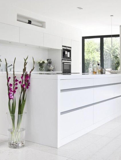 кухня белого цвета