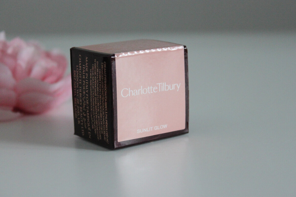 Charlotte Tilbury Eyes to Mesmerise Sunlit Glow.